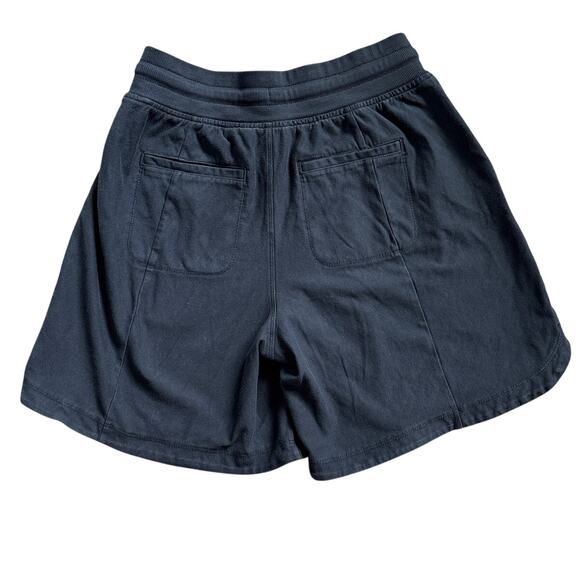 Athleta Elastic Waist Drawstring Farallon Midi Shorts Black Size Small Petite - Picture 5 of 8